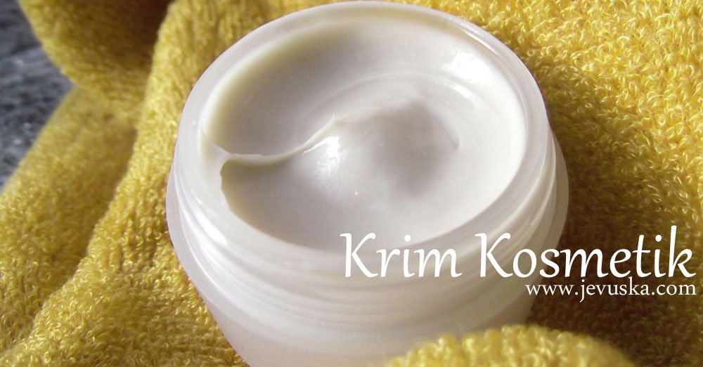 Krim Vitamin Kosmetik